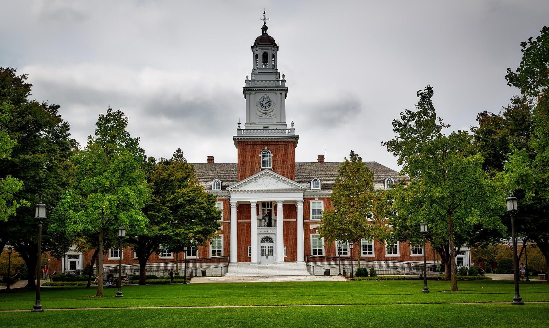 Bacone College Financial Collapse
